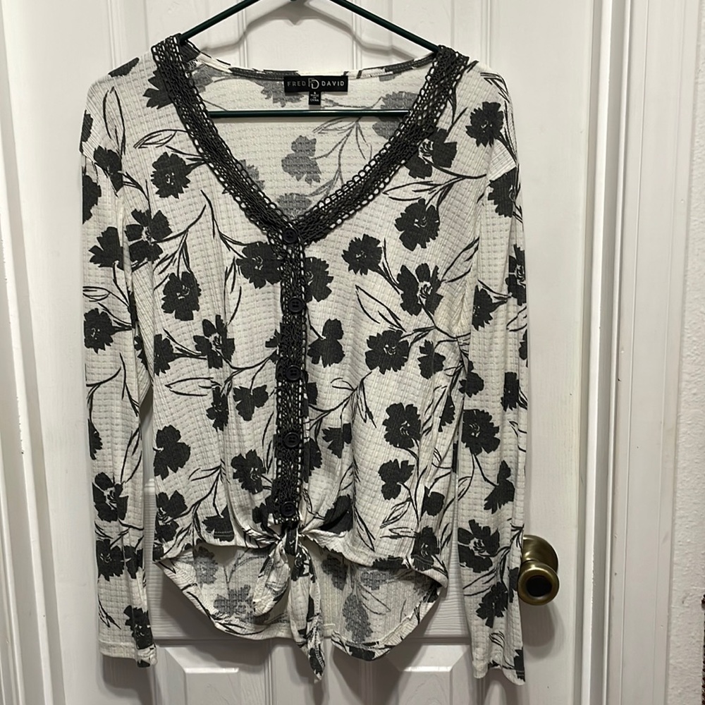 Off white with gray flowers too. Size S